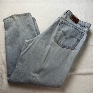 Levi’s Strauss 540 Vintage light wash blue Jeans Relaxed fit men’s size 40x30